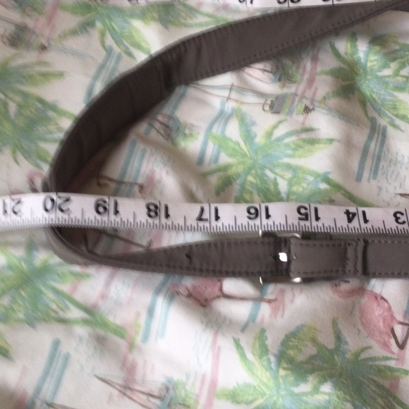 Travel Smith crossbody saddle bag. Water resistant, durable. Adventure bag. - Picture 6 of 7